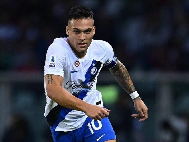 脱颖而出的 脱颖而出的