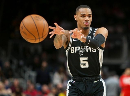 年轻球员中 年轻球员中