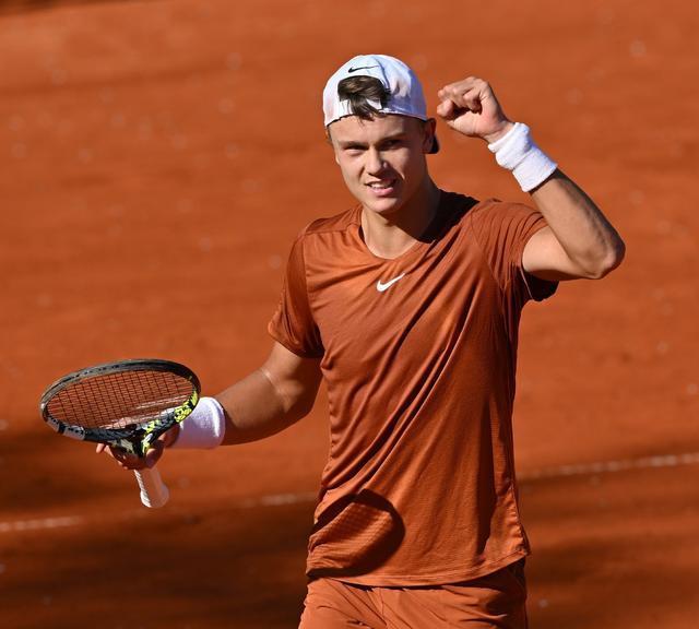 季前裁员往 季前裁员往