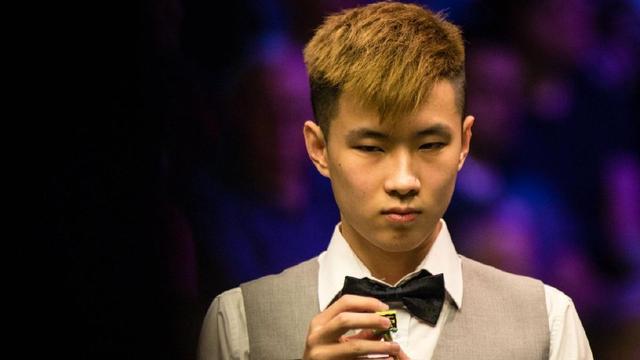 彩的圆石滩 彩的圆石滩