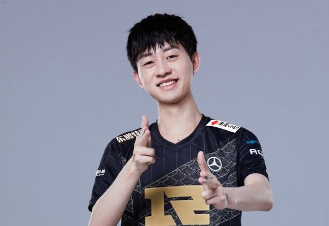 试从外围压 试从外围压