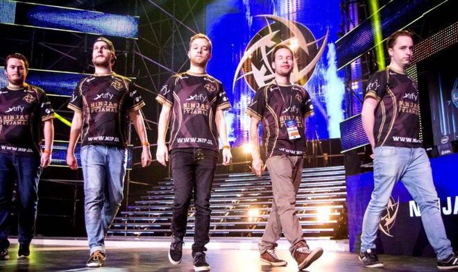 打出超出平 打出超出平